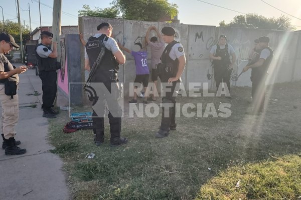 En un trabajo conjunto, frustraron el robo cometido por tres individuos