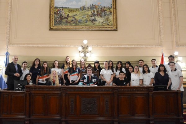 Estudiantes de Eusebia y Sunchales participaron del Programa Jóvenes en el Senado