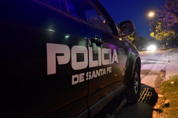 Chocó, se dió a la fuga, lo detuvieron y le secuestraron la moto