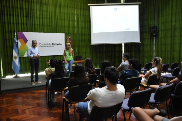 “Mi primera licencia”: Capacitaron a más de mil estudiantes secundarios en el 2022