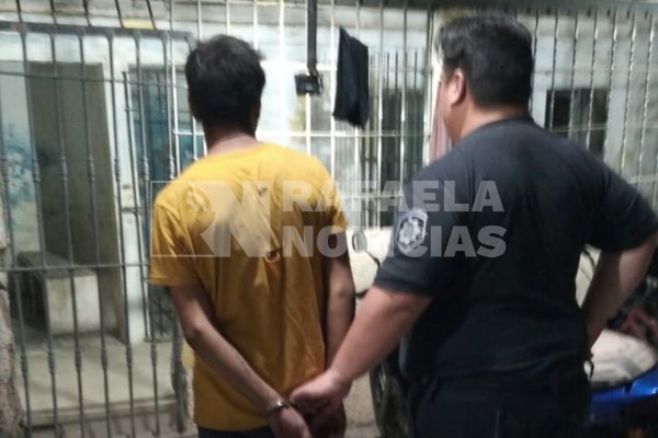 Robó diferentes elementos en un supermercado de Frontera