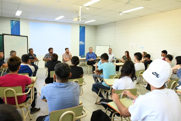 30 jóvenes comenzaron las clases del Centro de Capacitaciones en Oficios