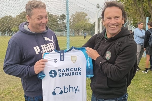 Atlético recibió la visita del Old Brendan Club de Uruguay