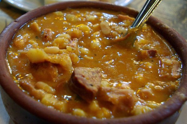 Locro plato típico del 1 de mayo