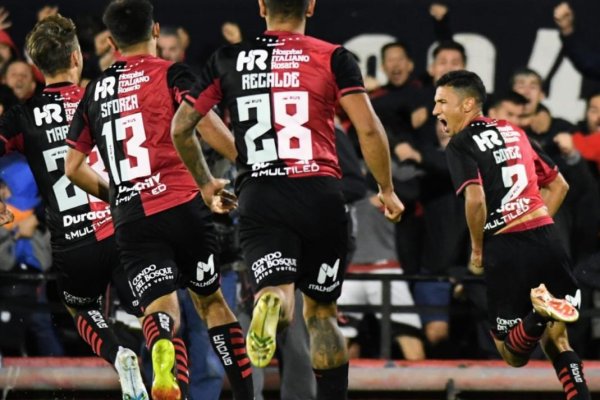 Gran victoria de Newell`s sobre Santos en la Sudamericana