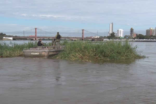 Laguna Setúbal: lograron abrir el paso en la zona de pilotes