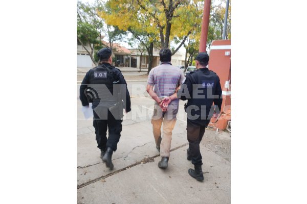Secuestro de vehículos y personas detenidas: El saldo de las actuaciones policiales este jueves