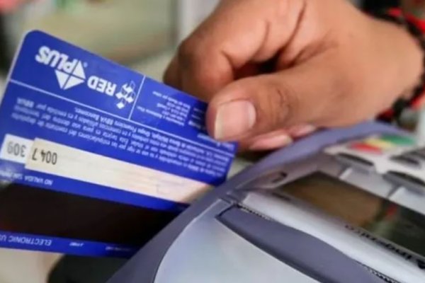 Suben los límites para comprar con tarjetas de crédito: cuánto más se podrá consumir