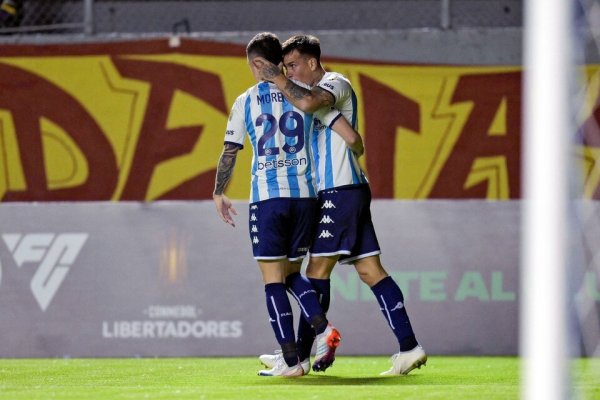 Racing venció al Aucas de Ecuador