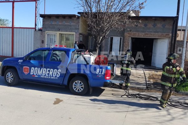 Incendio con daños materiales en una vivienda