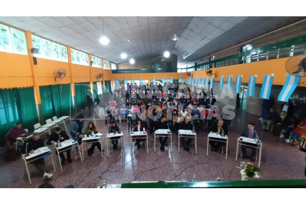 El Concejo Municipal sesionó en la Escuela Lisandro de la Torre