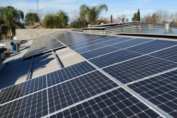 Fomentarán la instalación de energía solar en estaciones de servicio