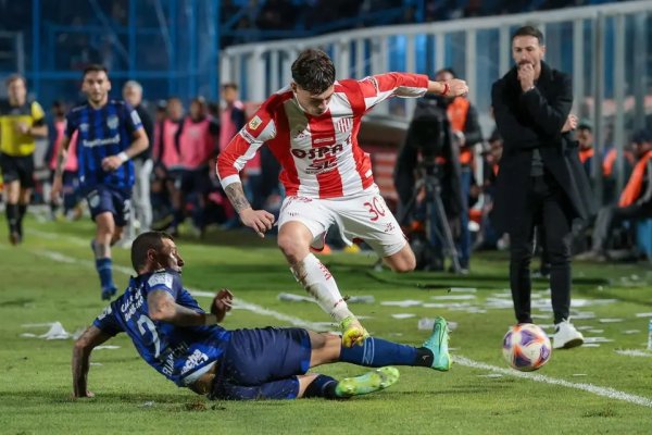 Unión de Santa Fe perdió con Atlético Tucumán, en el debut de Kily González