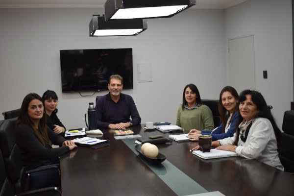 Encuentro de trabajo entre IAPOS y el SEOM