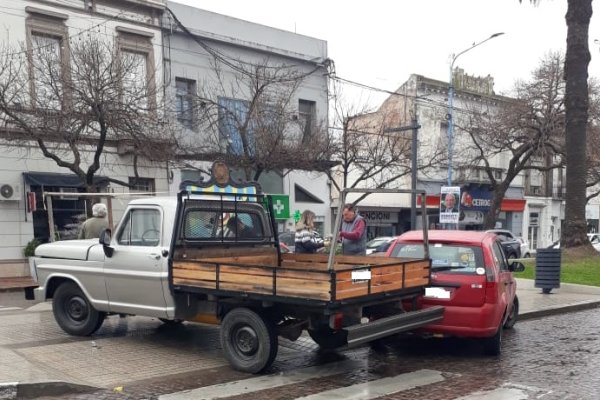 Choque en Ruta 34 y una camioneta terminó sobre los canteros: El tránsito local no da tregua