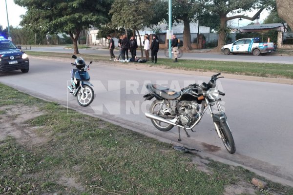 Tras un motoderrape, dos personas resultaron lesionadas