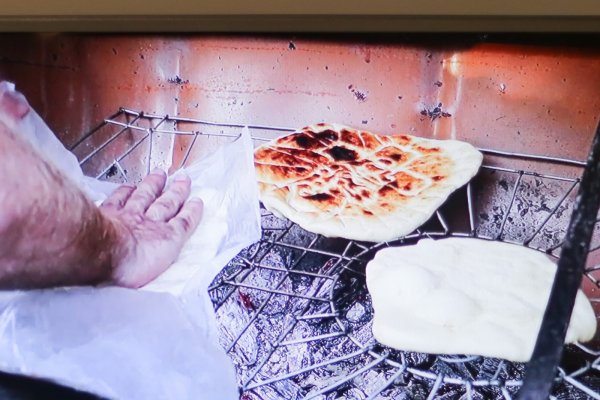 Blas Aparecido presenta "Torta Parrilla Gauchito" en el Museo Municipal de Arte