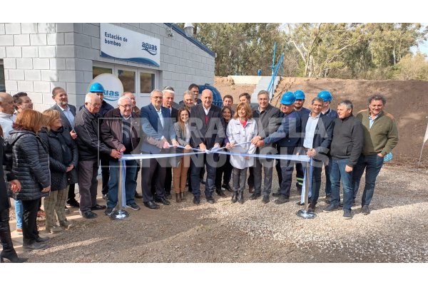 "Llegó el agua bendita": se inauguró el nuevo acueducto y Rafaela ya no tiene sed