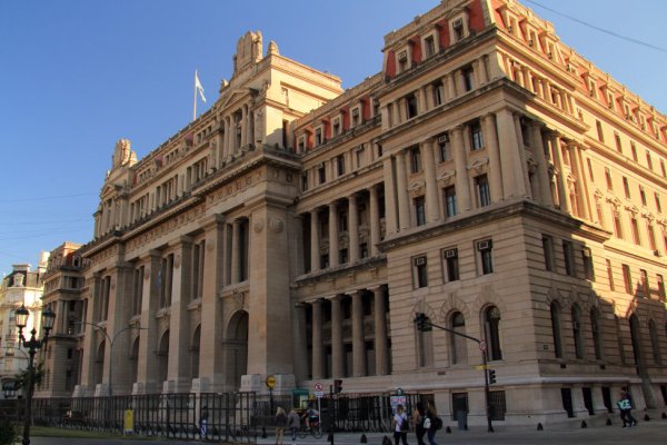 AMIA: la Corte Suprema desestimó un recurso planteado por Cristina Kirchner