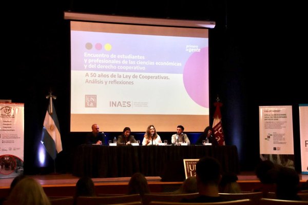 Jornada en la UNLA a 50 años de la Ley de Cooperativas