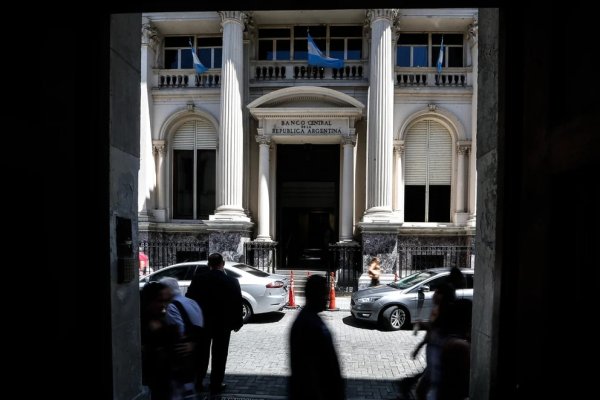 Cómo funcionarán los bancos este lunes por el Día del Bancario