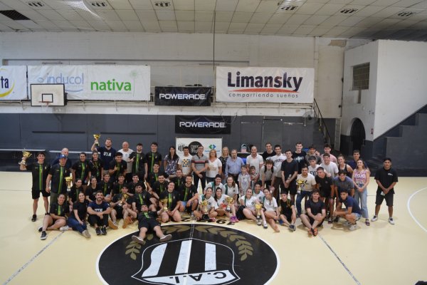 Más de 200 estudiantes participaron de la Liga Deportiva Universitaria de Rafaela