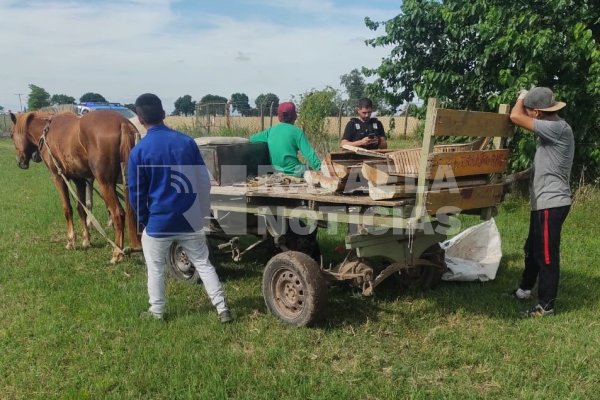 Desde un establecimiento abandonado se llevaban cosas sin permiso