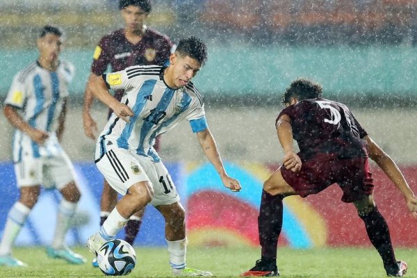 Argentina aplastó 5-0 a Venezuela y enfrentará a Brasil en los cuartos de final del Mundial Sub 17
