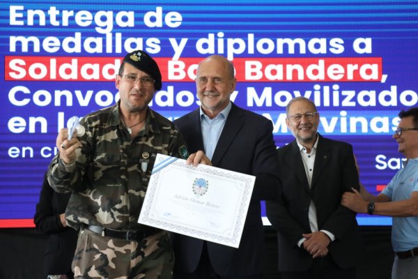 Entregaron medallas y diplomas a soldados Bajo Bandera, Convocados y Movilizados en la Guerra de Malvinas