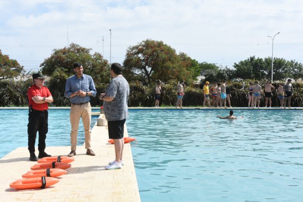 Realizaron el curso de salvamento en natatorio y llevarán a cabo otro en diciembre