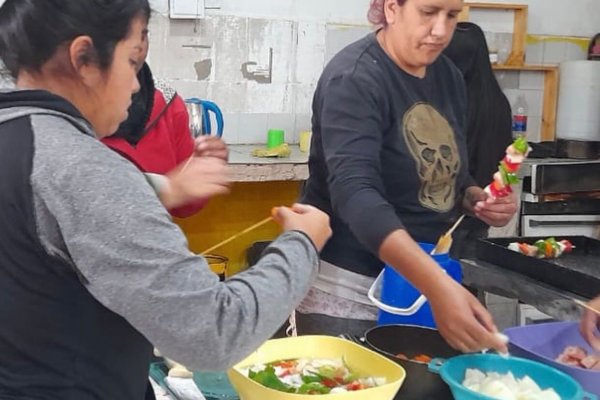 "La prioridad hoy es cómo trabajamos entre todos para que no le falte el plato de comida a muchos chicos"