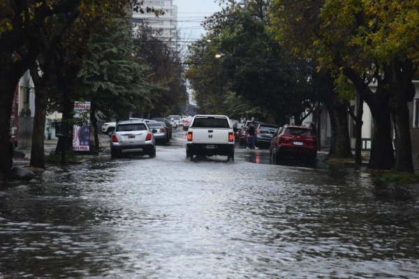 Rige una alerta por tormentas fuertes en la provincia