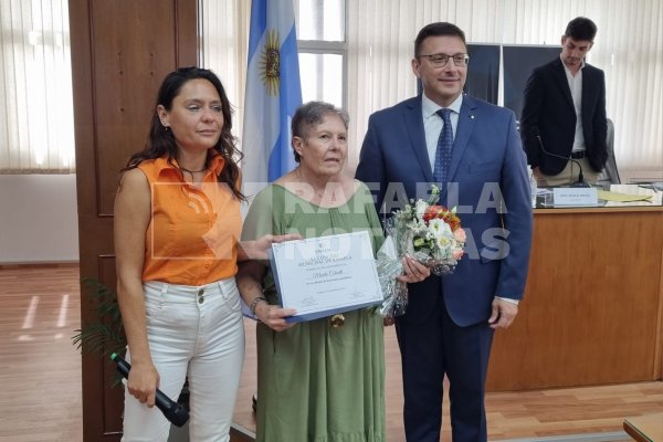 El Concejo realizó un reconocimiento oficial a la trayectoria de la periodista Marilú Colautti