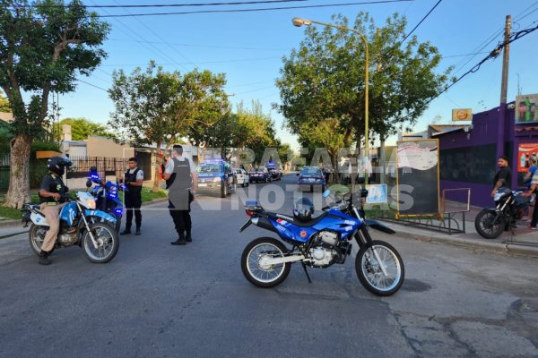 Intenso despliegue policial en barrio Villa Podio: enterate de lo que pasó