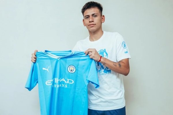 Manchester City hizo oficial la contratación de Claudio "diablito" Echeverri