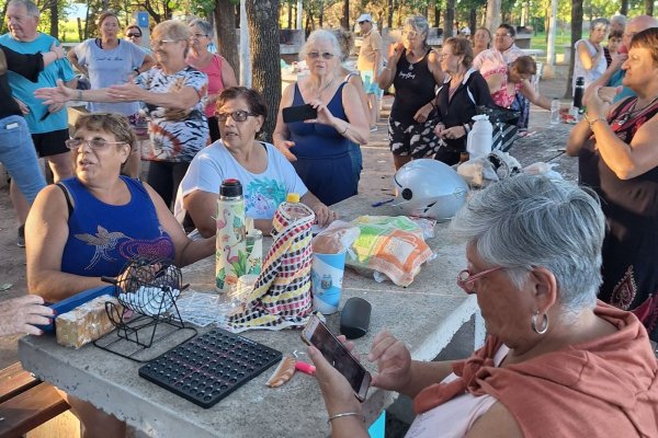 Más de 1400 adultos mayores disfrutan de "Actitud Verano"