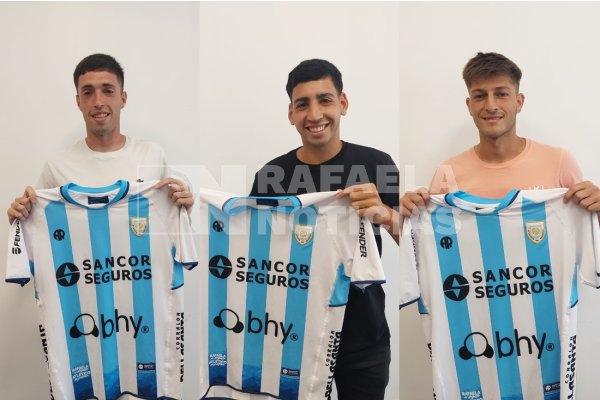 Tres juveniles firmaron su primer contrato con Atlético