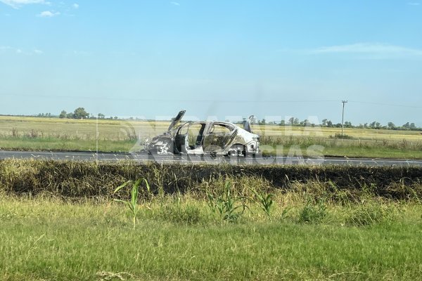 Seguidilla de incendios: también se quemó un auto en la autopista 34, a la altura de Susana