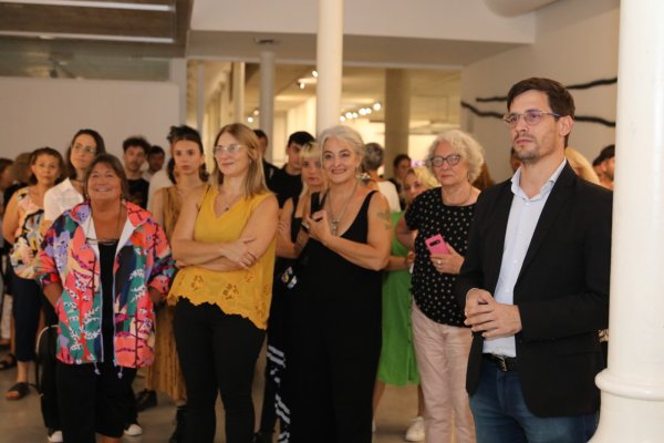 Cerró la 10ª edición de la Bienal con una mirada local del arte