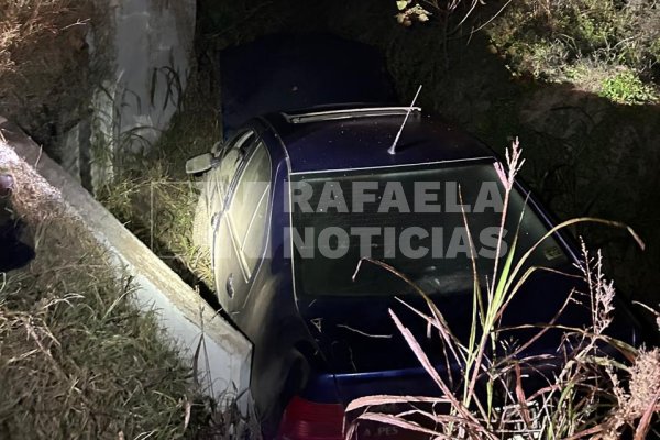 María Juana: un auto terminó en la cuneta