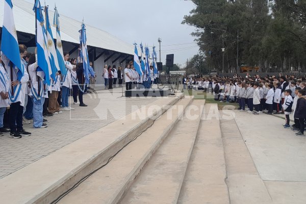 Los alumnos de cuarto grado de Rafaela juraron Lealtad a la Bandera