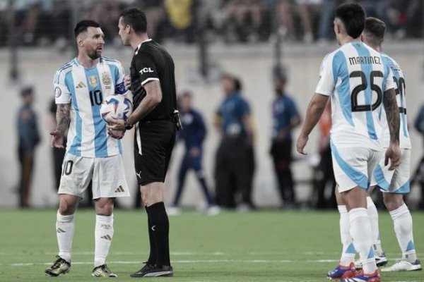 Selección Argentina: el uruguayo Andrés Matonte impartirá justicia en el duelo de cuartos de final