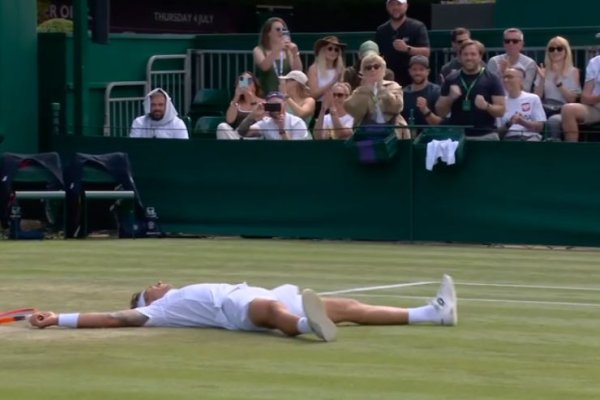 Otro golpe del argentino Francisco Comesaña en Wimbledon