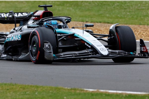 F1: Russell y Hamilton, la primera fila de Mercedes en Silverstone