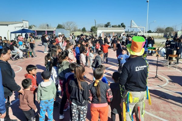 ¿Qué es "Cambia tu Mundo", la propuesta solidaria que recorre las plazas de Rafaela?