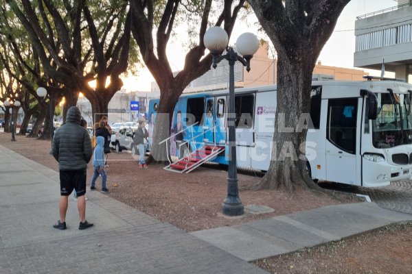 Ómnibus Sanitario: ¿hasta cuándo estará en barrio Belgrano?