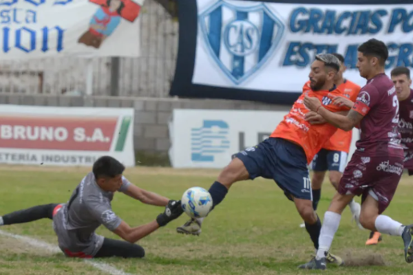 El "9" lo perdió en el final en Santiago del Estero