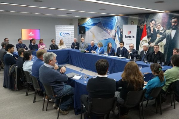 Se llevó a cabo un encuentro entre autopartistas y el Gobierno provincial