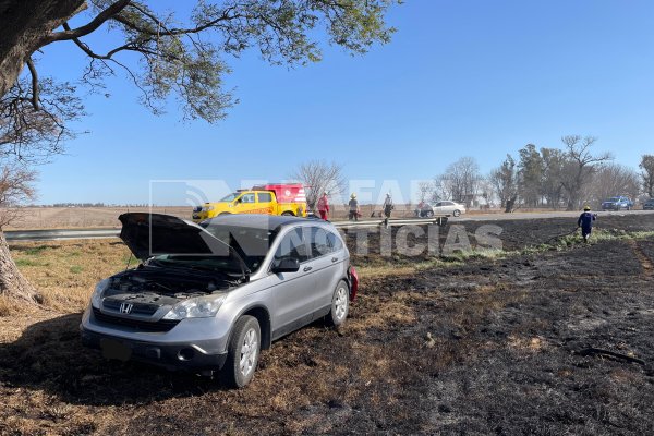 Un incendio de pastizales provocó un choque múltiple en la Autovía 19