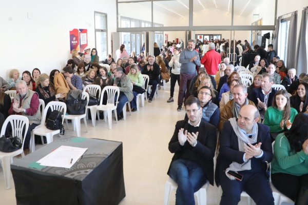 Viotti estuvo presente en la firma de convenios que incrementan en un 200% los fondos para Centros de Día